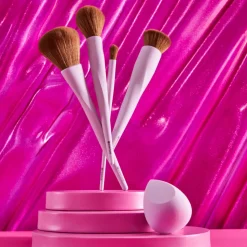 essence Make Up Buffer Brush 01 Buff Away Your Problems